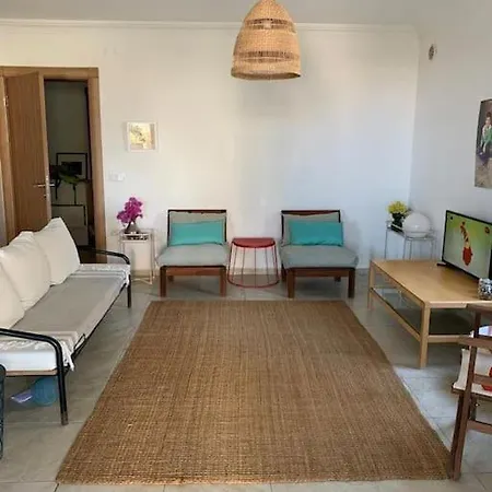 Sleeps 4, Spacious With A Large Garden - Awz 312 * 达特恰