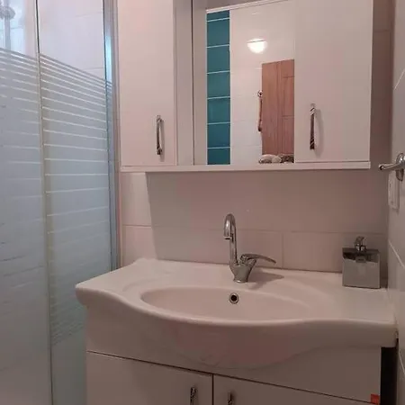 别墅 Sleeps 4, Spacious With A Large Garden - Awz 312 达特恰